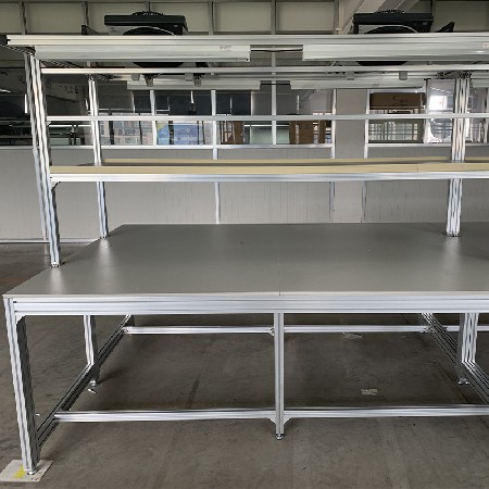 鋁型材雙邊工作臺(tái)電源線(xiàn)組裝生產(chǎn)線(xiàn)工作桌車(chē)間包裝臺(tái)流水線(xiàn)操作臺(tái)